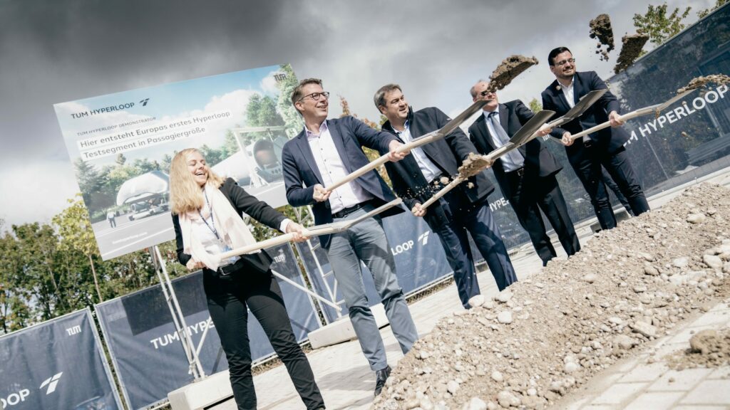Spatenstich für das Hyperloop-Testsegment mit Ministerpräsident Dr. Markus Söder und Wissenschaftsminister Markus Blume